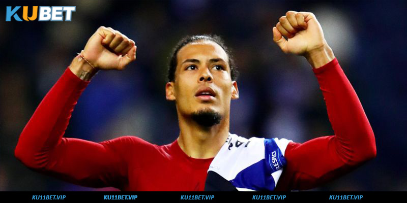 Bước đầu khó khăn và đầy biến cố của cầu thủ Virgil Van Dijk